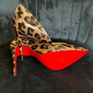 ❌SOLD❌ Christian Louboutin Pigalle Follies Size 38.5
